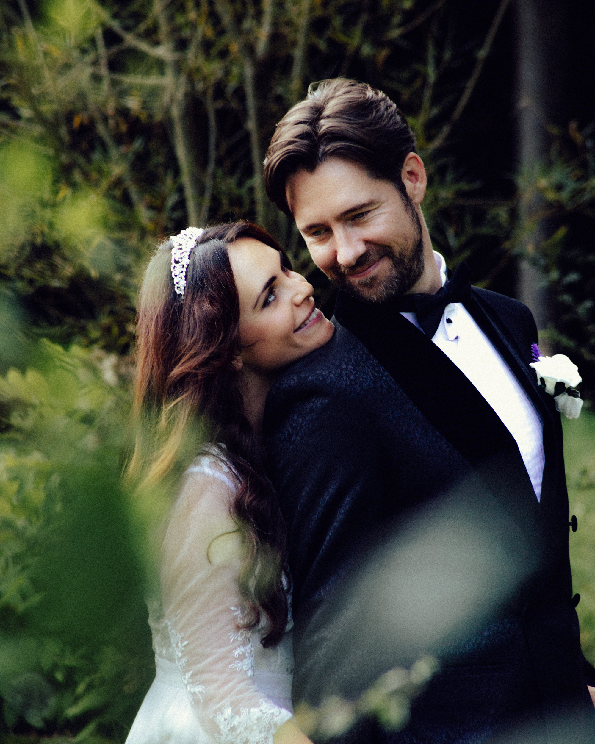 O & T 15 bridal couple